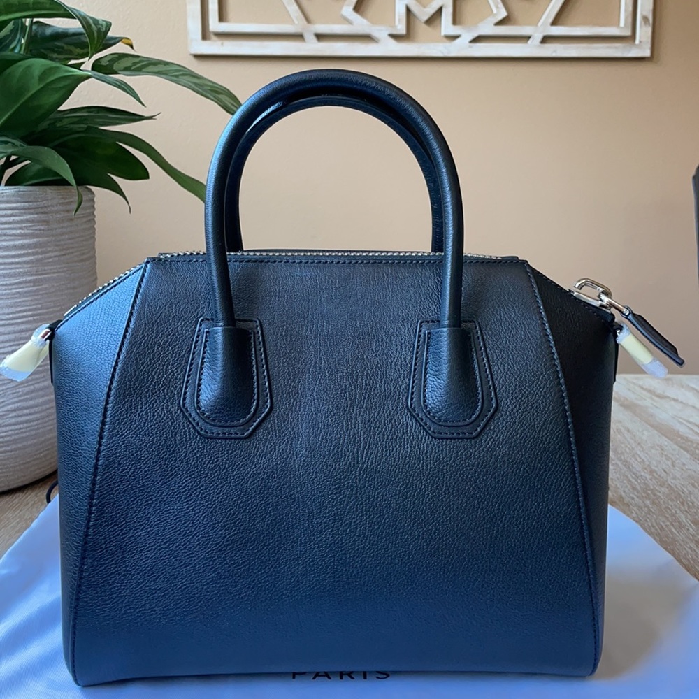 Givenchy Small Antigona Leather Satchel Black - Picture 5 of 14